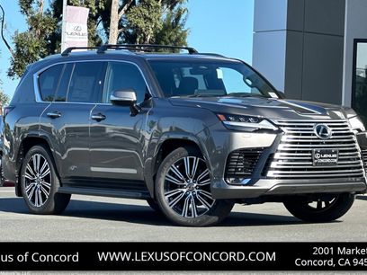 New 2025 Lexus LX 600 4WD w/ Luxury Package