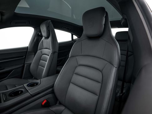 Certified 2022 Porsche Taycan 4S AWD/4WD image 20