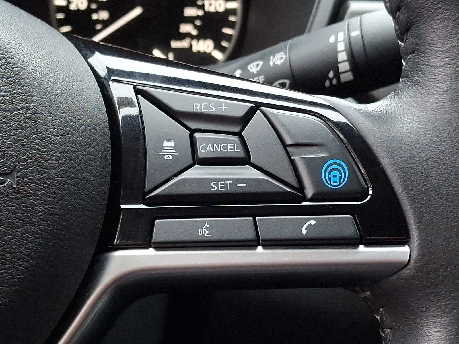 Used 2024 Nissan Altima 2.5 SL FWD image 19
