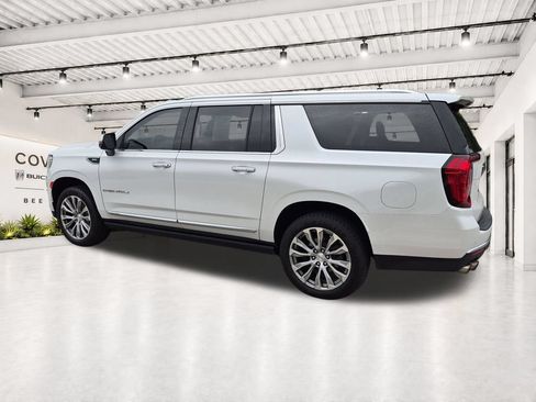 Used 2021 GMC Yukon XL Denali w/ Denali Premium Package AWD/4WD image 8