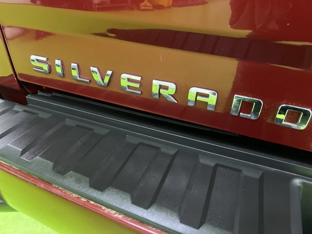 Used 2018 Chevrolet Silverado 1500 LT w/ Texas Edition AWD/4WD image 12