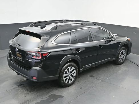 Used 2024 Subaru Outback Premium image 39