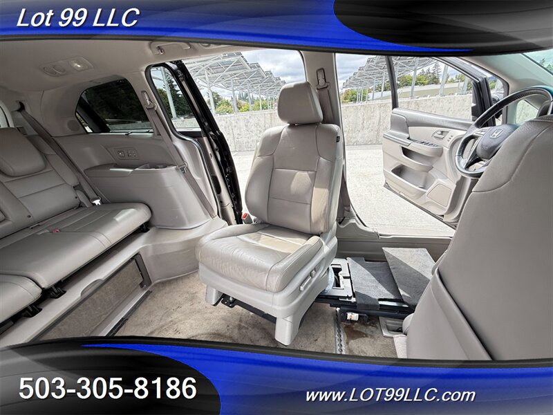 Used 2011 Honda Odyssey Touring image 53