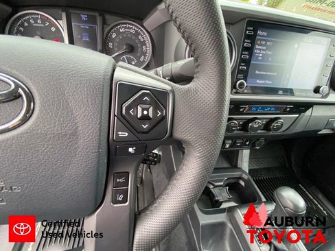 Certified 2020 Toyota Tacoma TRD Off-Road w/ TRD Premium Off Road Package AWD/4WD image 41