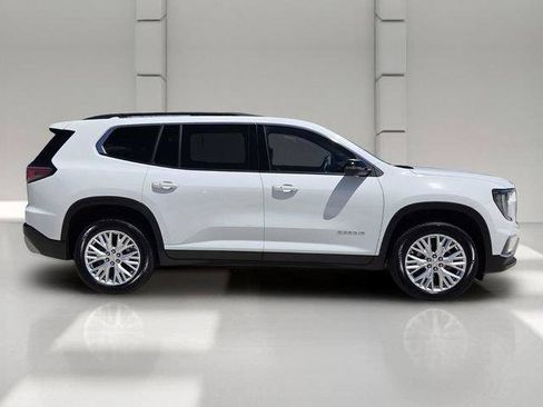 Certified 2026 GMC Acadia Elevation w/ Elevation Premium Package FWD image 6