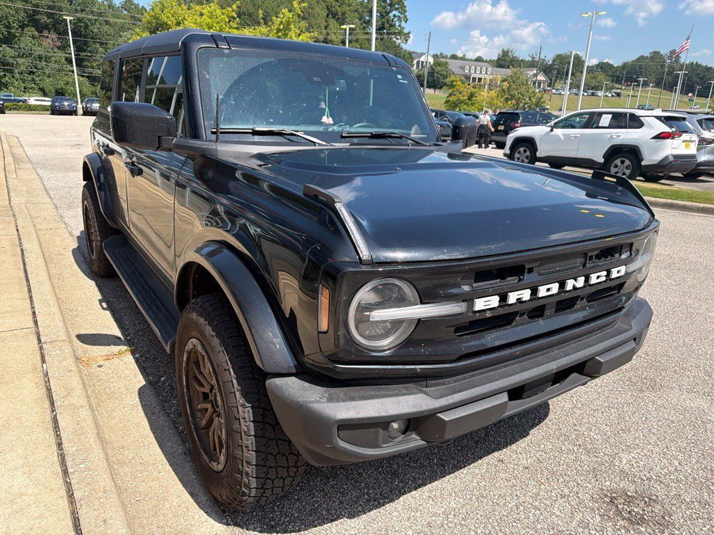 Used 2025 Ford Bronco Outer Banks AWD/4WD image 4