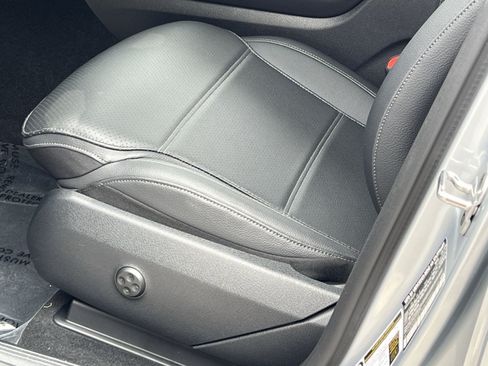 Certified 2026 Mercedes-Benz GLC 300 4MATIC image 19