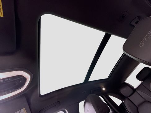 Used 2017 Porsche Macan GTS w/ Premium Package Plus image 41