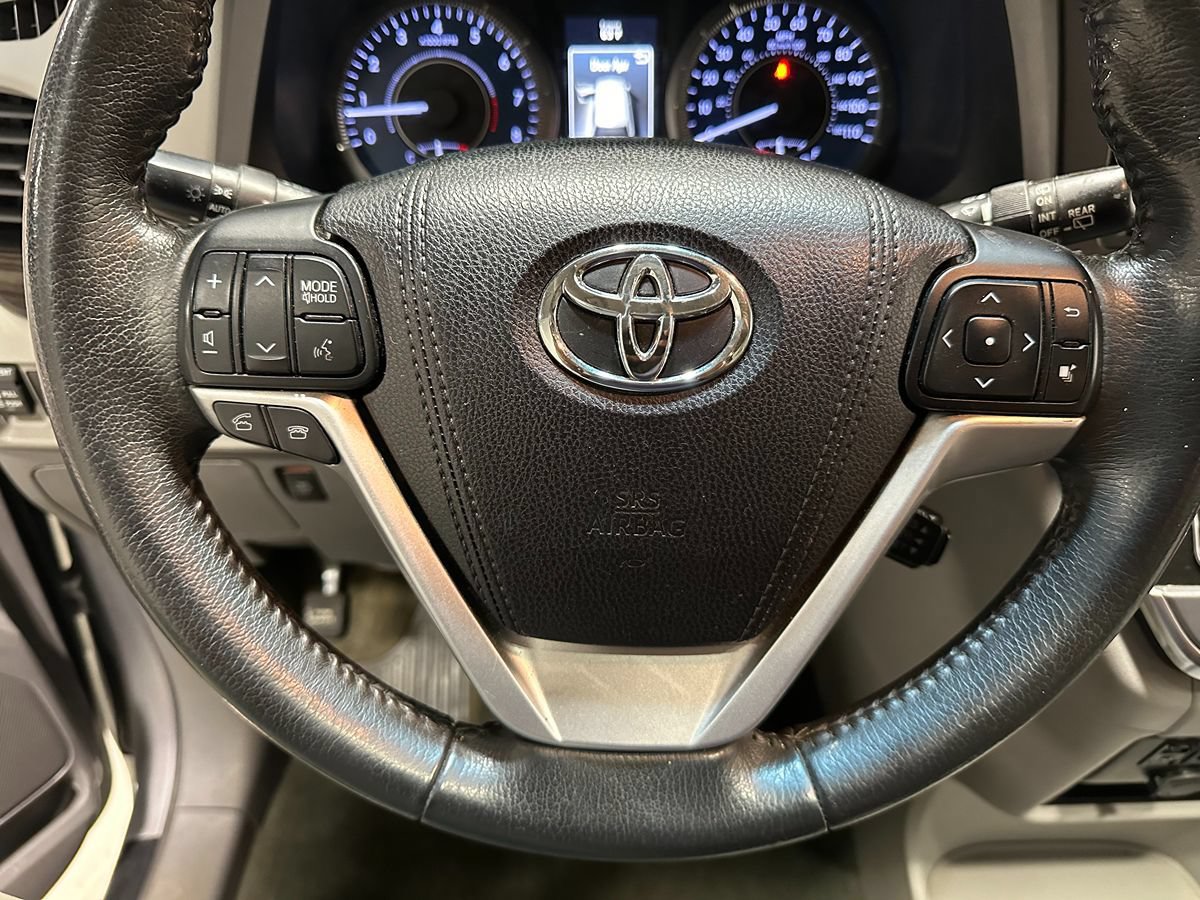 Used 2017 Toyota Sienna XLE w/ Protection Package AWD/4WD image 31