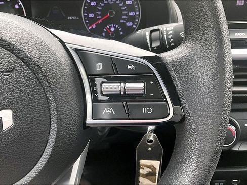 Used 2023 Kia Forte LXS w/ LXS Technology Package FWD image 17