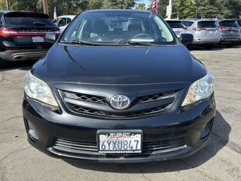Used 2013 Toyota Corolla L FWD image 2