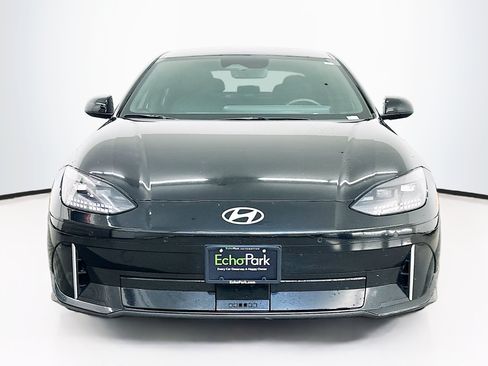 Used 2023 Hyundai Ioniq 6 SEL AWD/4WD image 2