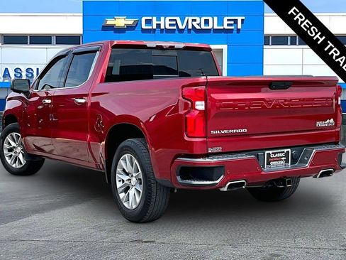 Used 2020 Chevrolet Silverado 1500 High Country w/ Technology Package AWD/4WD image 3
