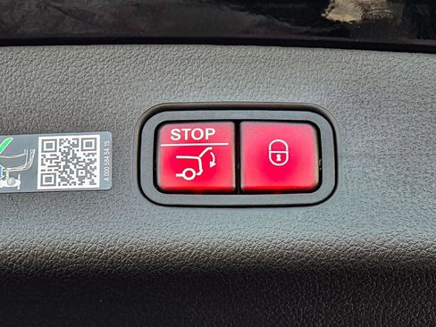 New 2026 Mercedes-Benz GLC 300 4MATIC image 32