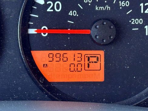 Used 2021 Nissan Frontier SV image 24