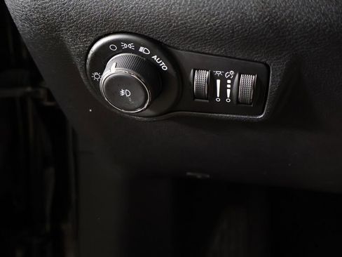Used 2024 Jeep Compass Trailhawk AWD/4WD image 30