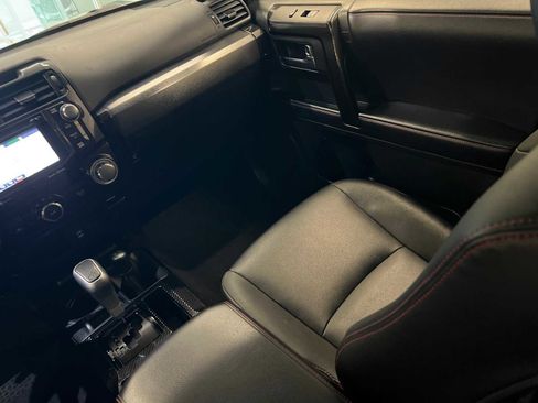 Used 2019 Toyota 4Runner TRD Off-Road Premium image 11