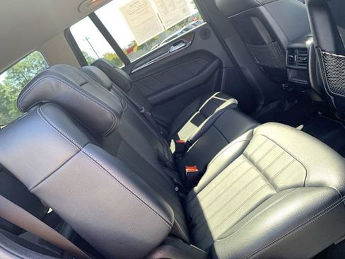Used 2015 Mercedes-Benz GL 450 4MATIC image 12