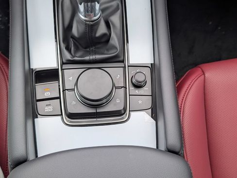 New 2026 MAZDA MAZDA3 2.5 S Hatchback w/ Premium Pkg FWD image 23