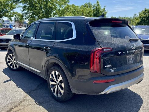 Used 2020 Kia Telluride S w/ S 8 Passenger Seating Package AWD/4WD image 3