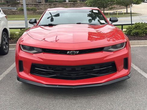 Used 2018 Chevrolet Camaro LT RWD image 2