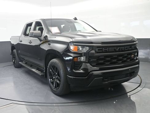 Used 2024 Chevrolet Silverado 1500 Custom RWD image 9