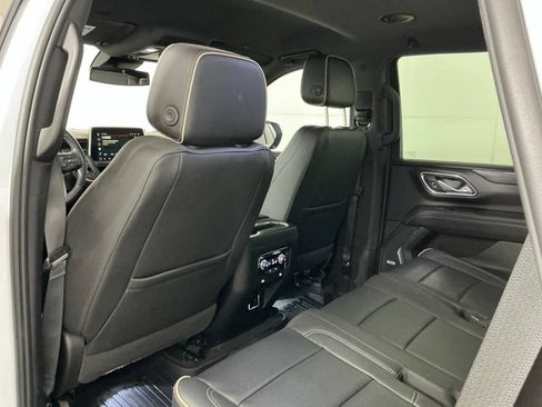 Used 2023 GMC Yukon SLT RWD image 23