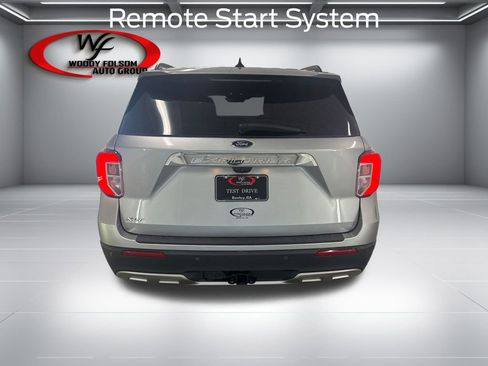 Certified 2022 Ford Explorer XLT w/ Equipment Group 202A RWD image 7