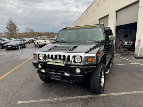 Used 2005 HUMMER H2 w/ Preferred Equipment Group image 10