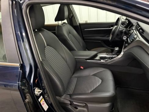 Used 2018 Toyota Camry SE w/ Moonroof Package FWD image 21