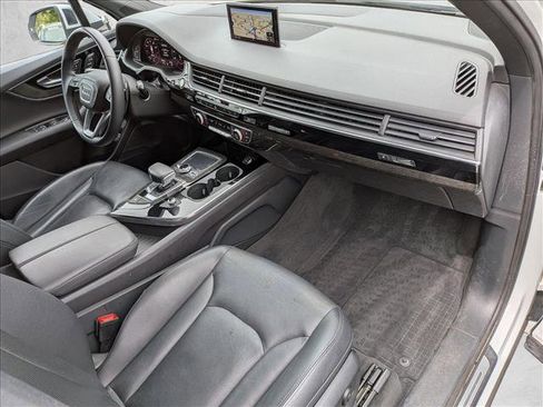 Used 2018 Audi Q7 3.0T Prestige w/ Prestige Package image 24
