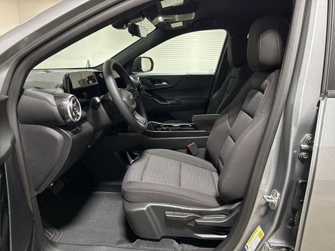 New 2026 Chevrolet Equinox LT w/ Safety and Technology Package AWD/4WD image 19