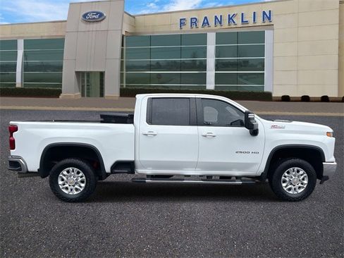 Used 2024 Chevrolet Silverado 2500 LT image 8