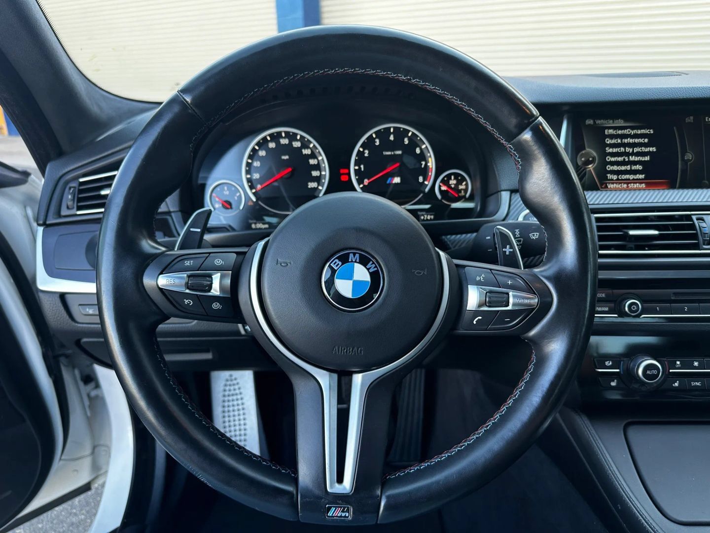 Used 2014 BMW M5 RWD image 28