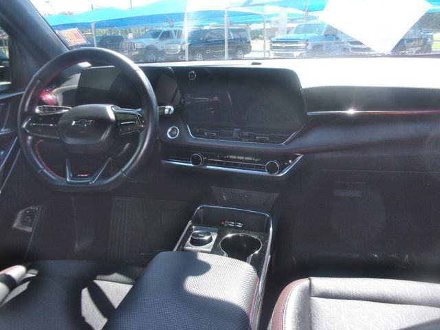 Used 2025 Chevrolet Equinox RS FWD image 21