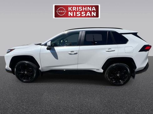 Used 2024 Toyota RAV4 SE w/ Weather Package AWD/4WD image 7