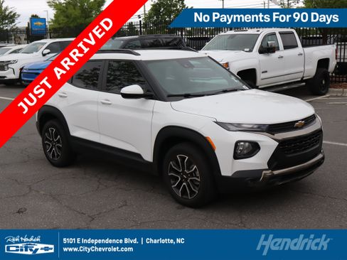 Used 2022 Chevrolet TrailBlazer ACTIV w/ Technology Package FWD image 1