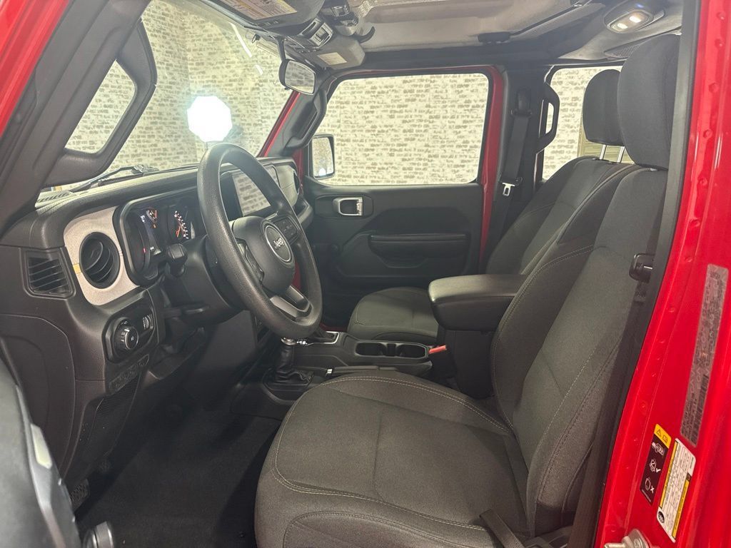 Used 2024 Jeep Wrangler Unlimited Sport AWD/4WD image 14