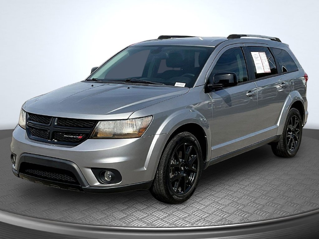 Used 2019 Dodge Journey SE w/ Blacktop Package FWD image 3