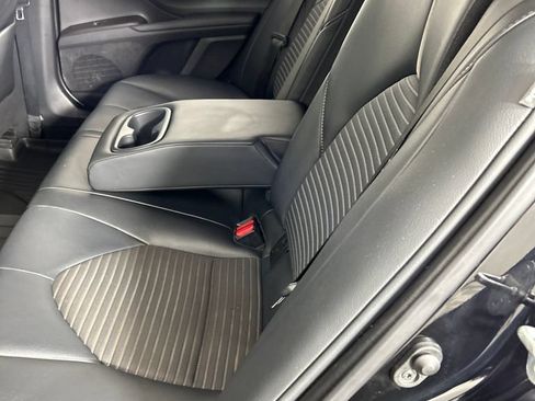 Used 2021 Toyota Camry SE FWD image 17