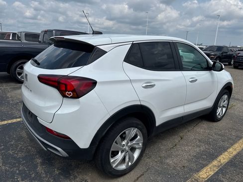 Used 2025 Buick Encore GX Preferred AWD/4WD image 14