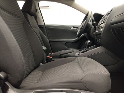 Used 2014 Volkswagen Jetta S FWD image 21
