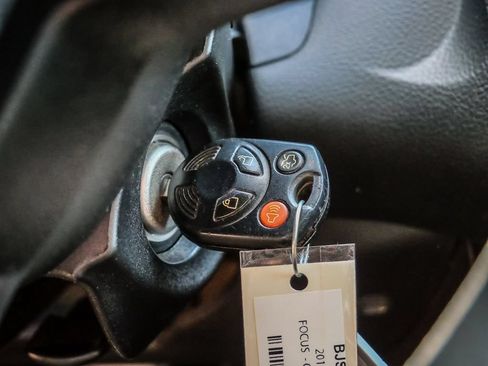 Used 2016 Ford Focus S FWD image 25