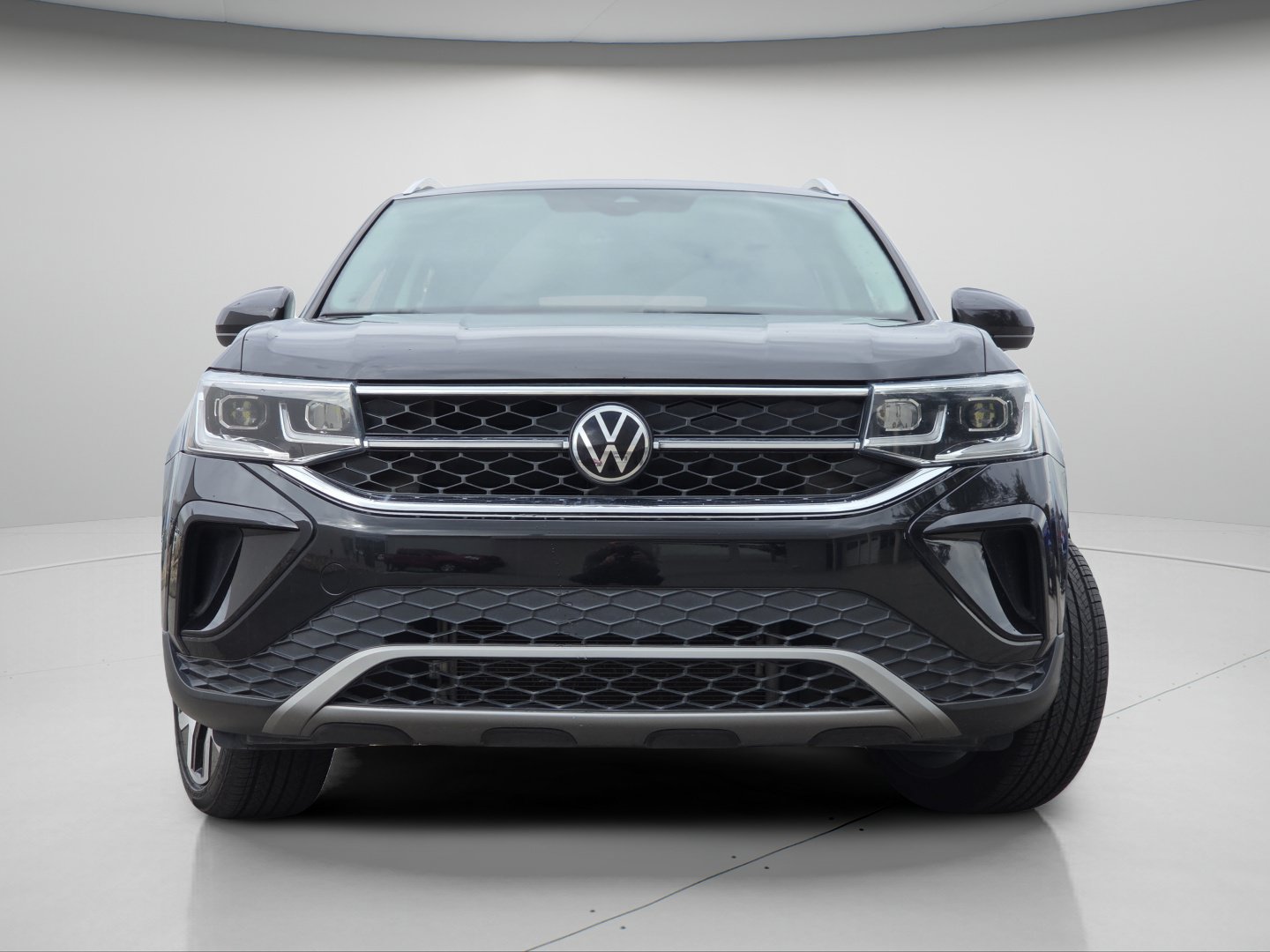 Used 2023 Volkswagen Taos SEL AWD/4WD image 3