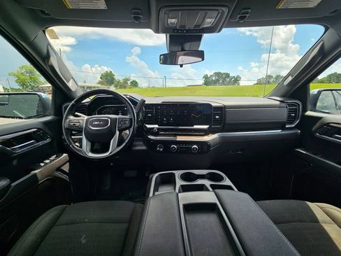 Used 2022 GMC Sierra 1500 SLE AWD/4WD image 12