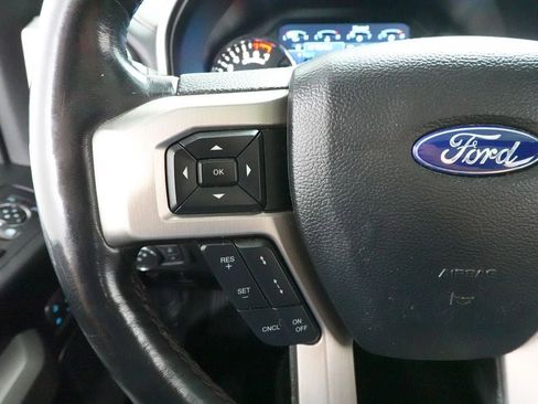 Used 2019 Ford F150 Platinum w/ Equipment Group 701A Luxury AWD/4WD image 14