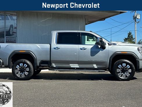 New 2026 GMC Sierra 3500 Denali w/ Technology Package image 3