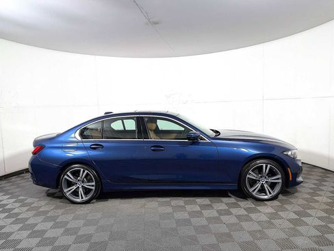 Used 2024 BMW 330i xDrive Sedan w/ Premium Package AWD/4WD image 7