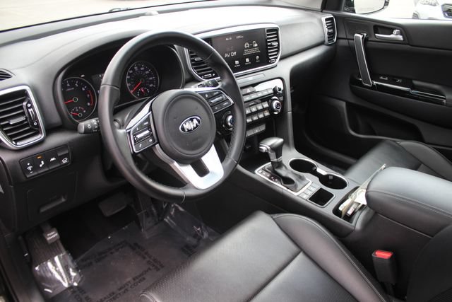 Used 2022 Kia Sportage EX AWD/4WD image 3