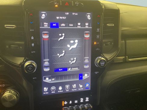 Used 2019 RAM 1500 Limited AWD/4WD image 18